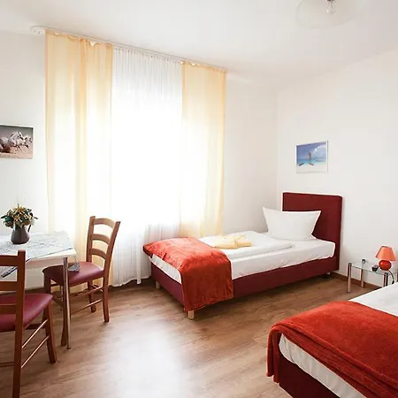 Jasmin 普福尔茨海姆